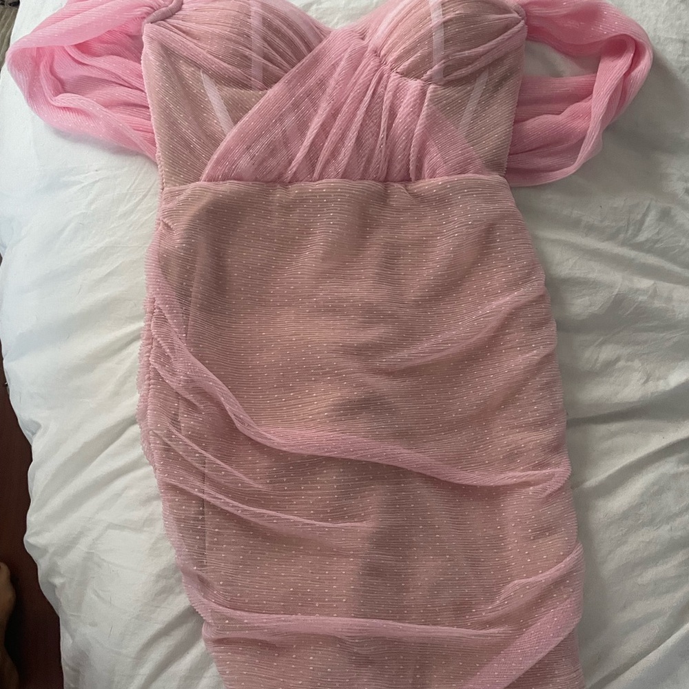 Sexy pink body con dress never worn! - Picture 3 of 3